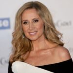 Les célébrités françaises qui vivent hors de France : où partent les stars