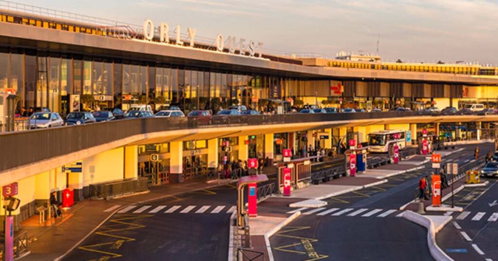 Retard de vol lors d’une correspondance à Paris Orly : pouvez-vous demander une indemnisation ?